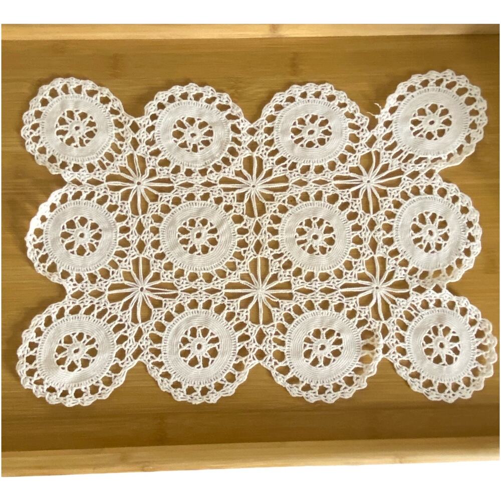 Vintage Handmade Crochet Lace Table Runner Medallion 14x10 Cotton Doily As-Is